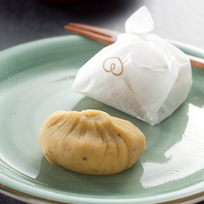 恵那の銘菓「栗きんとん」